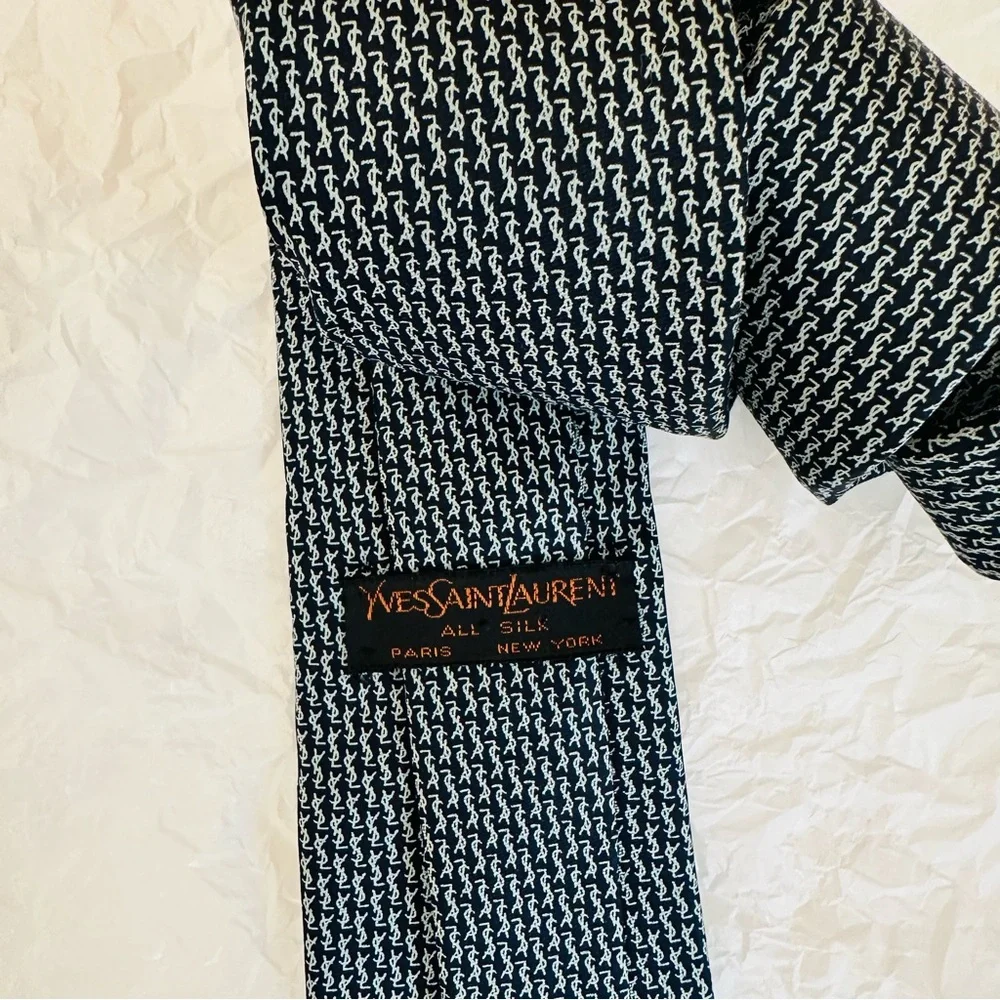 Yves Saint Laurent YSL Necktie Tie 100% Silk Logo print - Picture 5 of 5